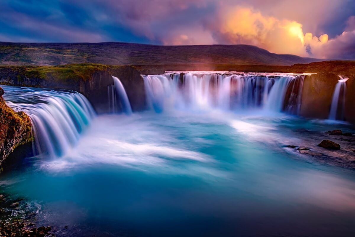 the-heavenly-rush-waterfalls-in-the-world-of-biblical-dreams-bible